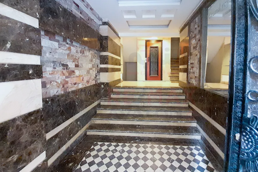 Administrative Mezzanine For Sale 125 m El-Ebrahimia (Lagitah St.)