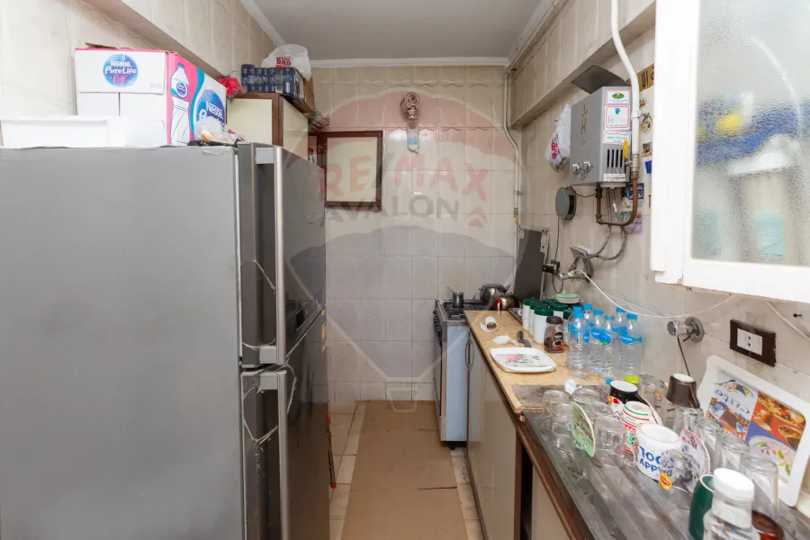 شقة للبيع 300 م سموحة (ش الطيار محمود شكري)