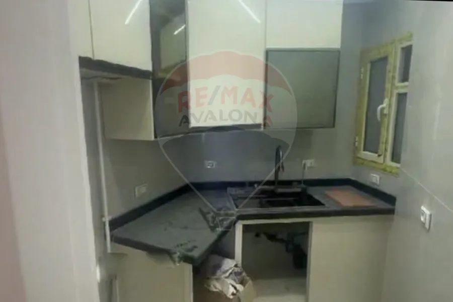 Furnished apartment for rent 85 m Miami (directly on the sea)