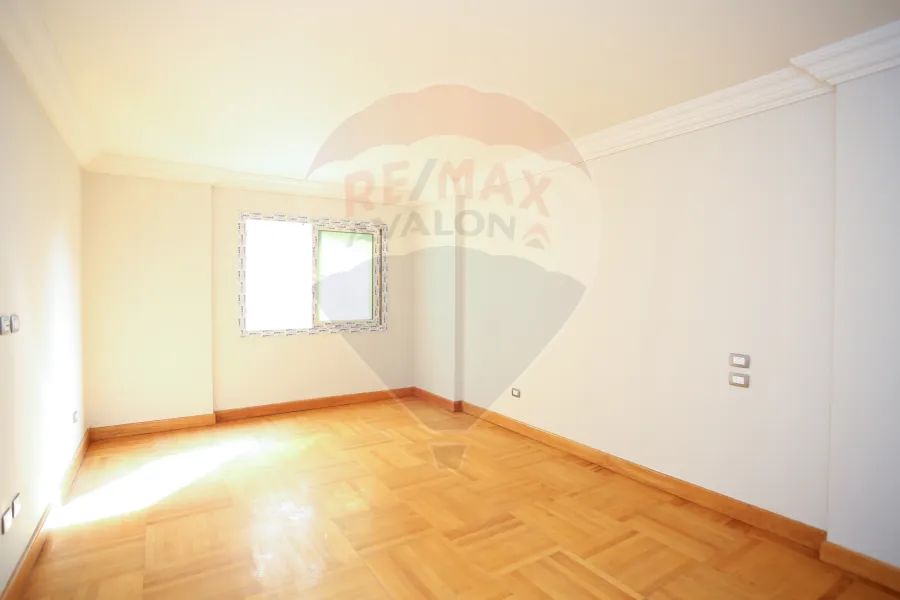 شقة فاخرة للايجار 340 م جليم (امام قصر المجوهرات)