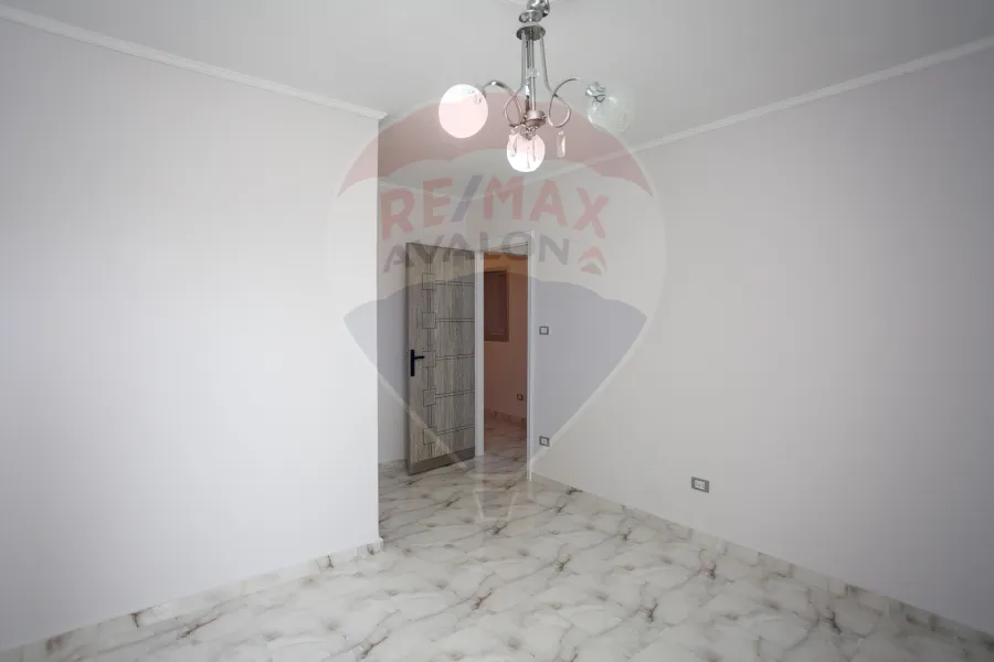 شقة للبيع 80 م سموحة (ش فيكتور عمانويل)