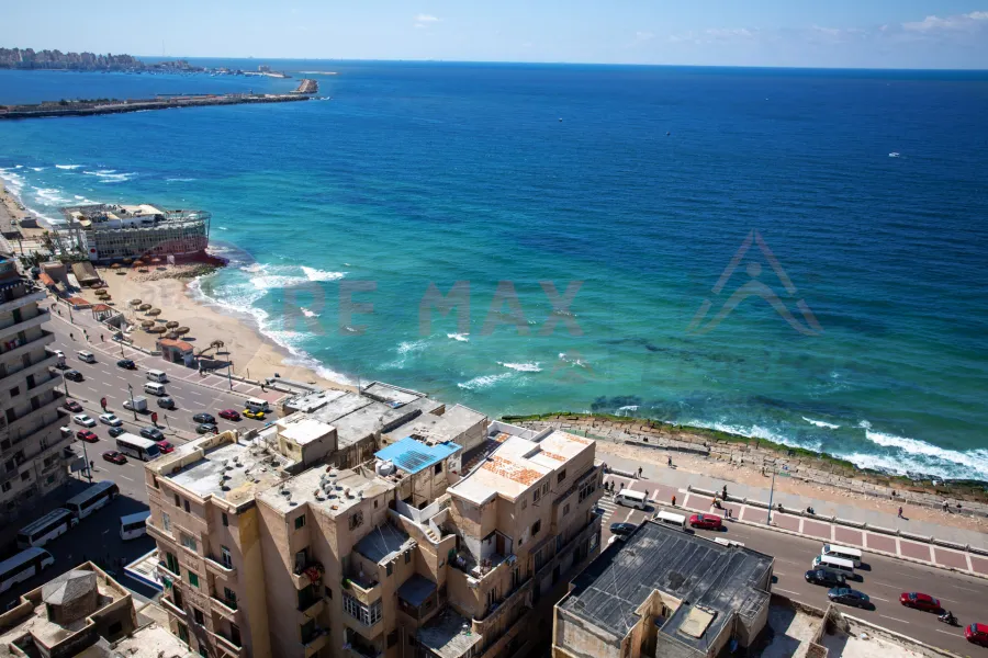 Apartment for sale 600 m Camp Caesar (branching from the sea)