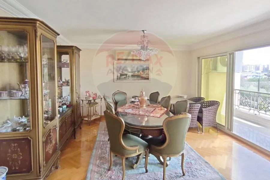 شقه للبيع 215 م سموحة (بيتك في النادي)