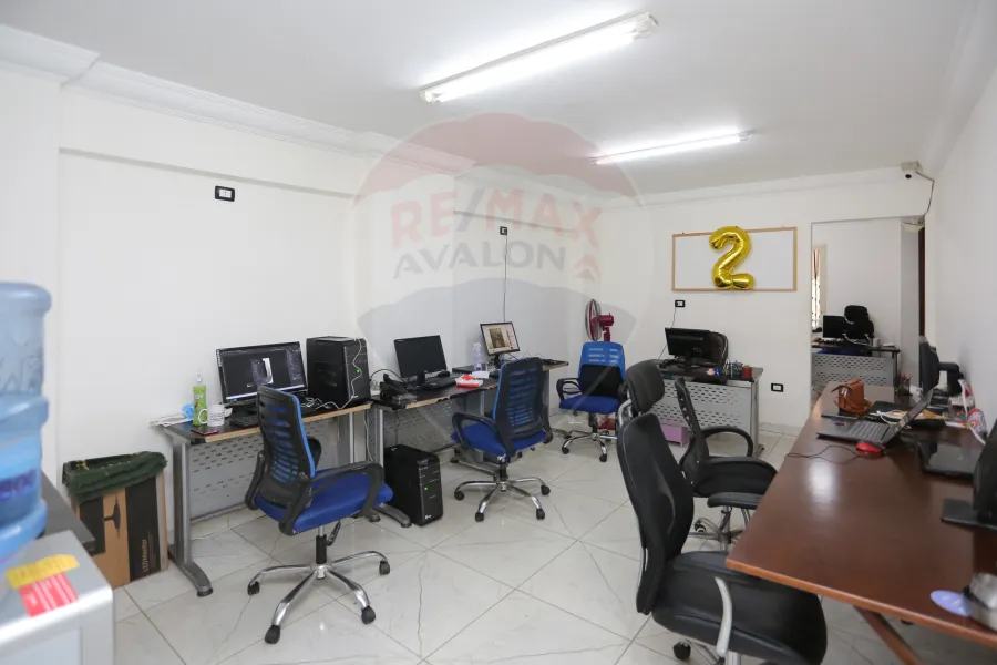 شقة إدارى للبيع 70م سيدى جابر (خطوات من شارع المشير و محطة ترام مصطفى كامل) - تصلح عيادة أو أى نشاط إدارى