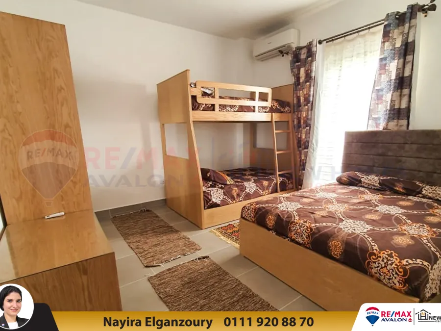 شاليه بحديقة للبيع 144 م الساحل الشمالي ( قرية امواج)