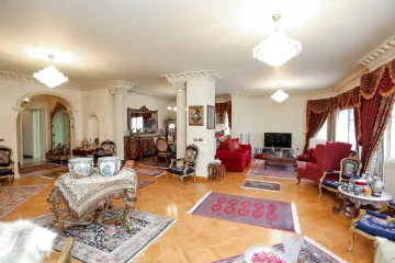 Apartment For Sale 315m Kafr Abdou (Villas District)