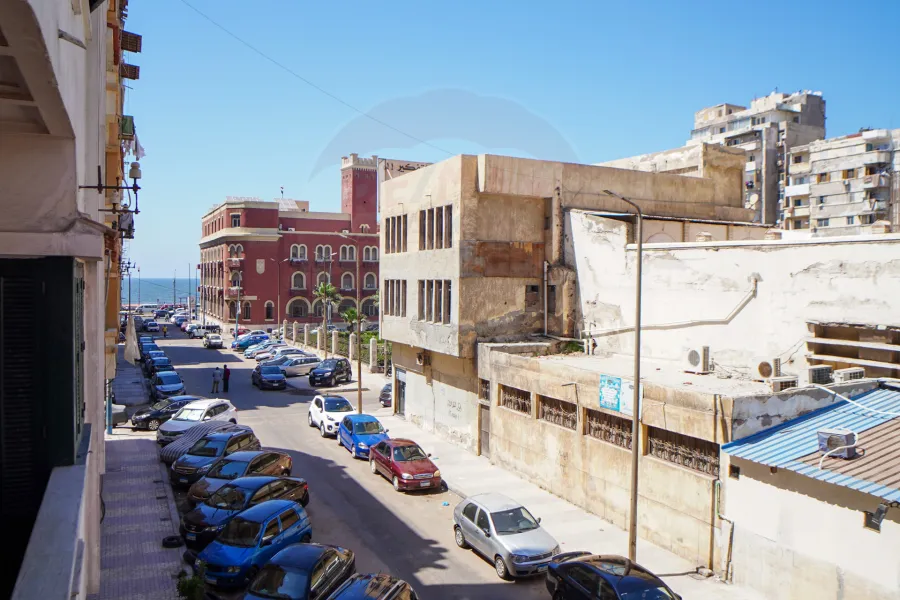 شقة إدارى او سكنى للبيع 75 م صافى الشاطبى (ش هيرودت)