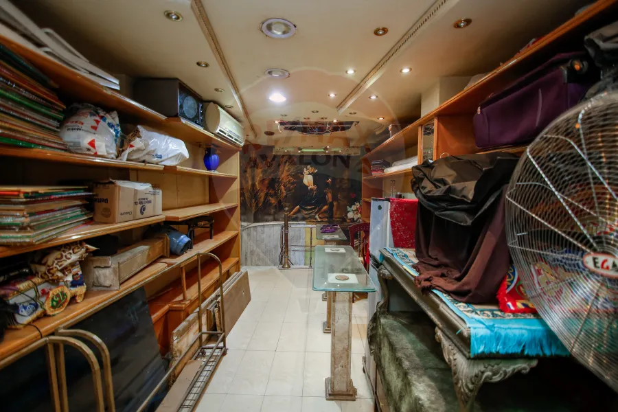 Shop + up floor for Sale 110 m Al Manshiya (France St.)