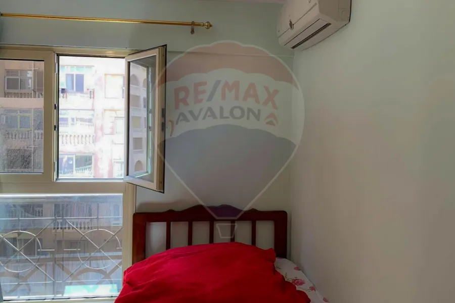 شقة للبيع 157 م محرم بك ( كومباوند محرم باشا )