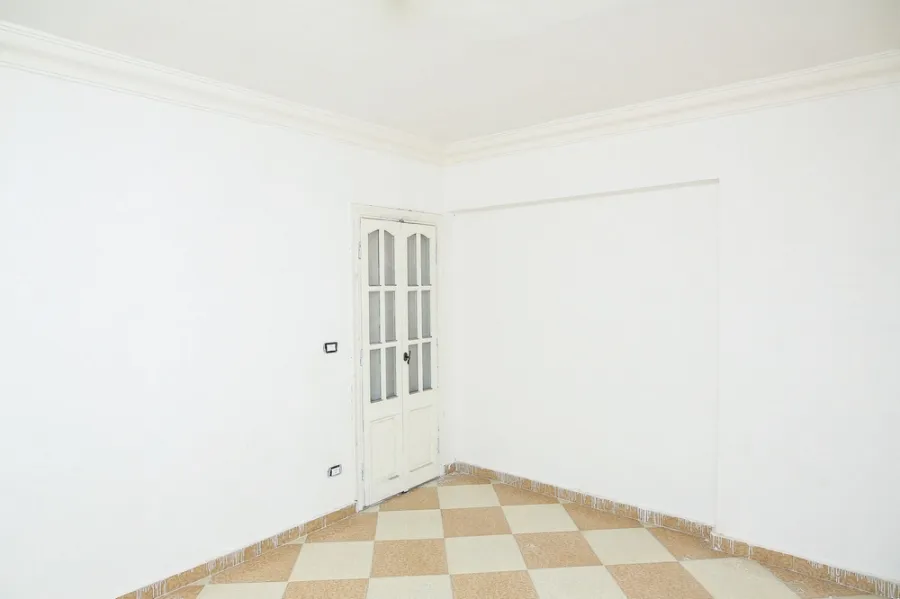 Apartment For Rent 122m Zezinia (Ibrahim El-Atar St.)