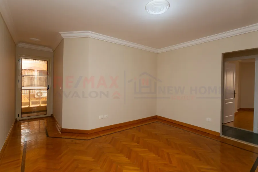 شقة للبيع 195 م كفر عبده (خطوات من سانت جيني - برج براند)