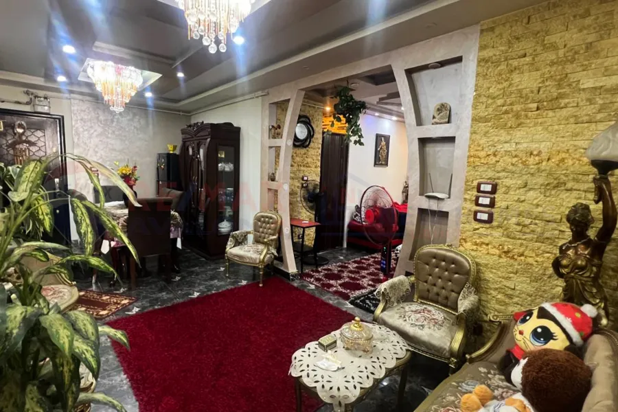 شقة للبيع 100 م  ستانلي (بالقرب من البحر)