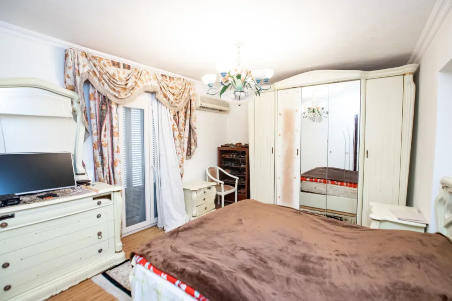 شقة دوبلكس فاخرة للبيع 400م رشدي (ش سوريا)