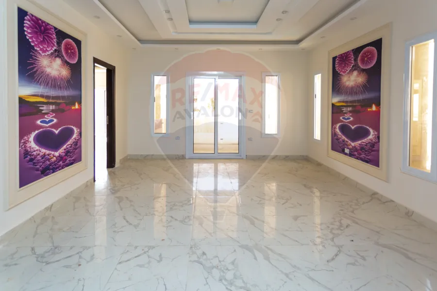 فيلا ستاند الون للبيع كينج مريوط (خلف المعهد العالي بالكينج) 500 م