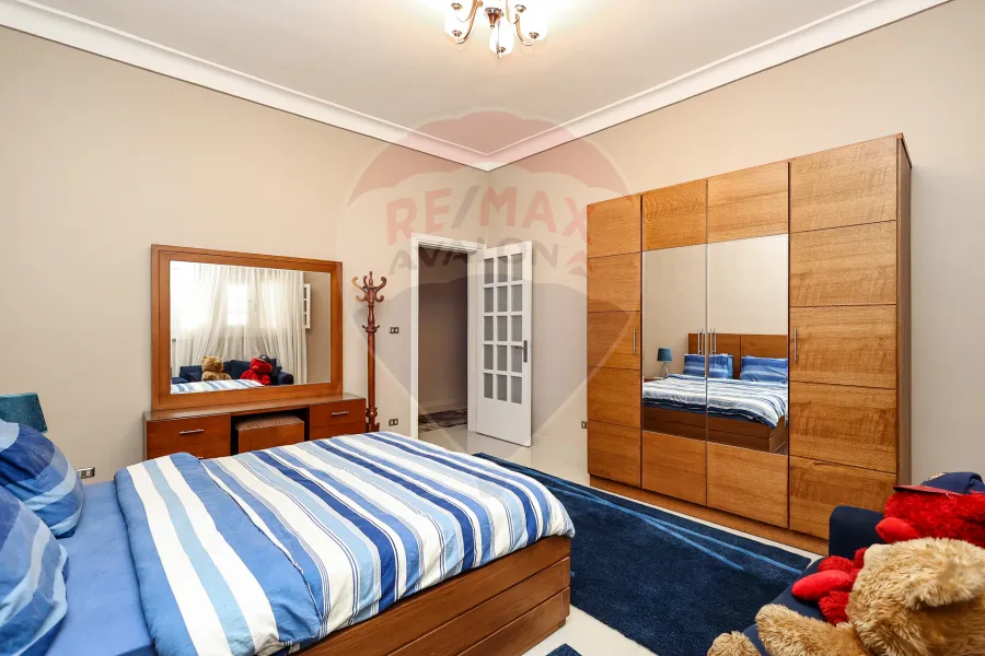 فيلا للبيع 1,800 م كينج مريوط (خلف ماكدونالدز)