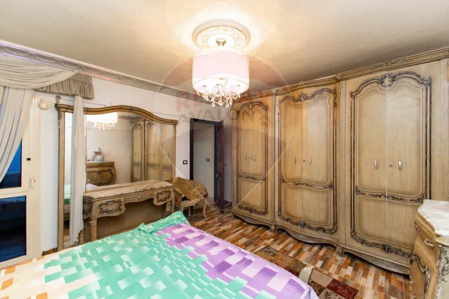 شقة للبيع 165 م فلمنج (شارع عبدالفتاح الطويل)