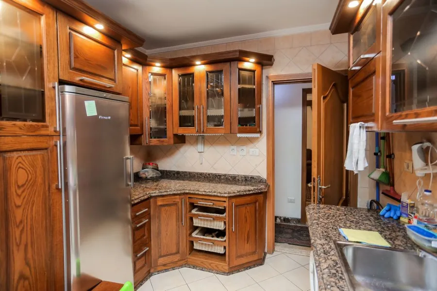 شقة للبيع 268 م جليم (3 نمرة من البحر)