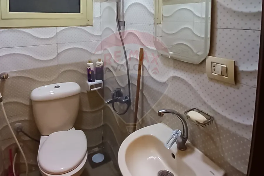 شقه للبيع 215 م كيلوباترا (علي البحر)