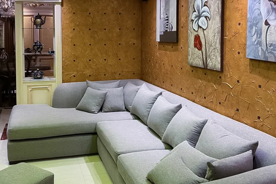 شقة للبيع 250 م سموحة (توت عنخ امون - ابراج كيروسيز)