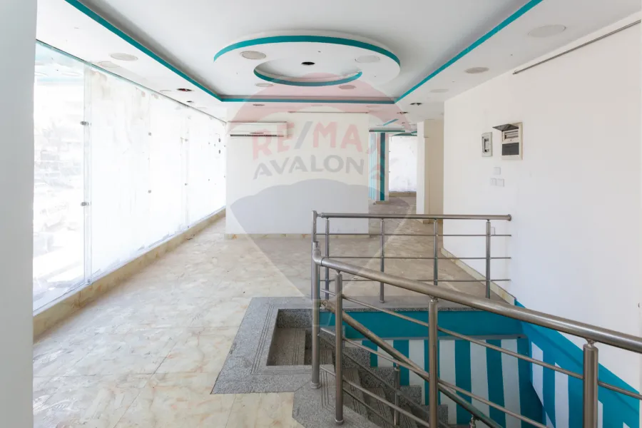 Shop + Mezzan for sale 430 m Sidi Bishr (Gamal Abdel Nasser st.)