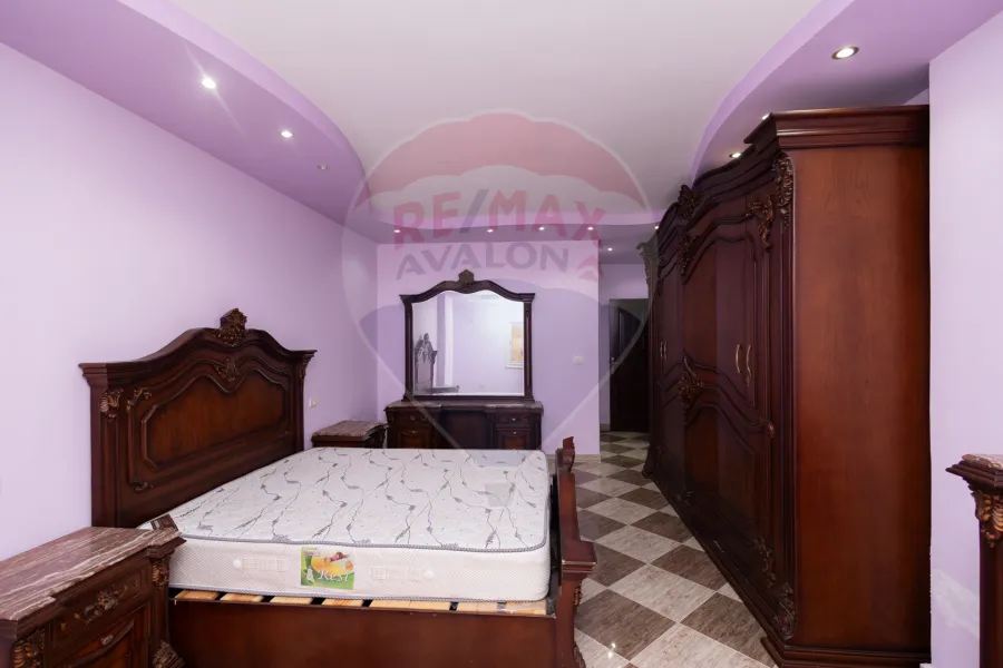 شقة للبيع 220 م سيدي بشر (طريق الجيش)