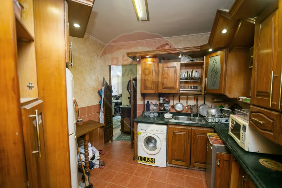 شقة للبيع 163 م سان ستيفانو (علي الترام مباشر)