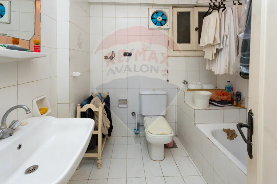 Apartment for sale 380 m Tharwat (second row from the sea)