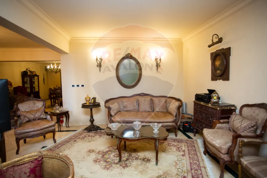 Apartment for sale 218 m Louran (directly on the sea)