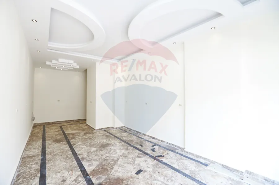 محل تجارى  35 م بشاير الخير 3 ( الداون تاون )