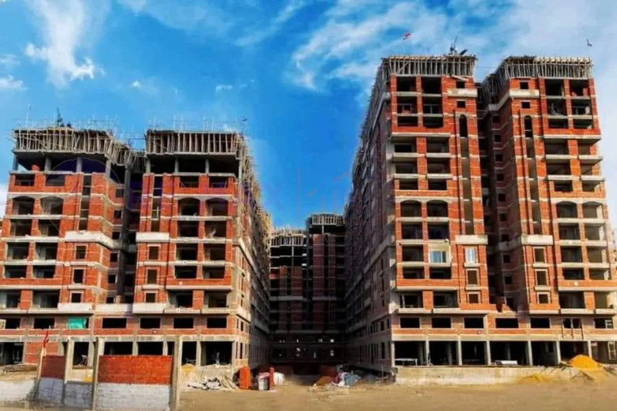 شقة للبيع 131 م سموحة (مروج )