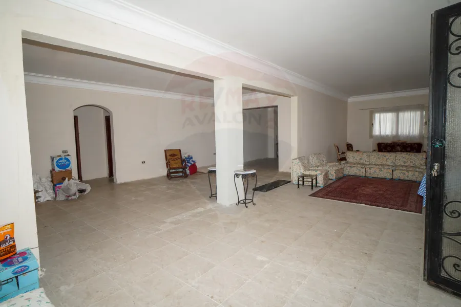 فيلا للبيع 4,200 م (فدان) كينج مريوط (بالقرب من واحة خطاب)