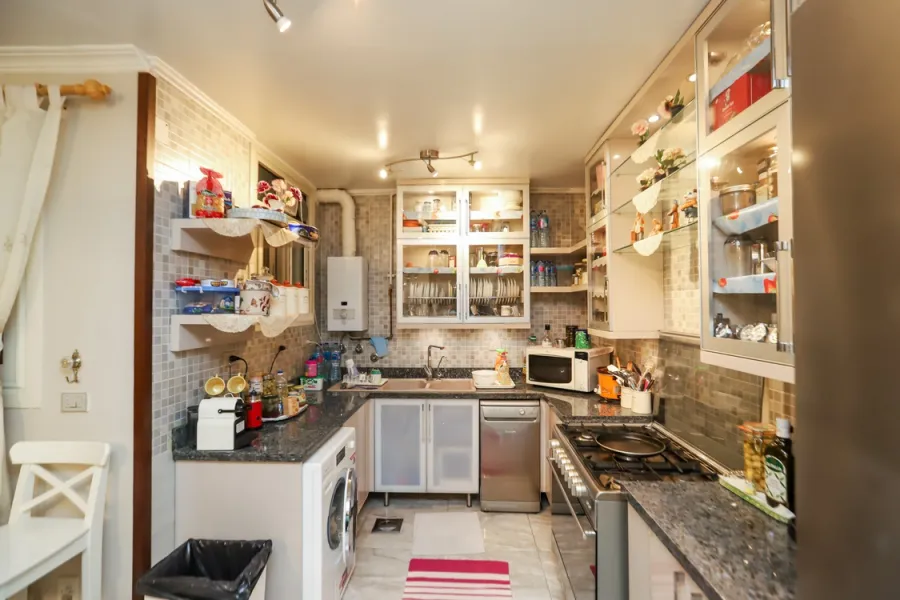 شقة للبيع 130م رشدى (شارع سوريا)