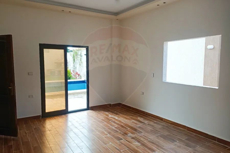 Villa For Sale 500 m King Marriout (Next To Khattab Qasis)