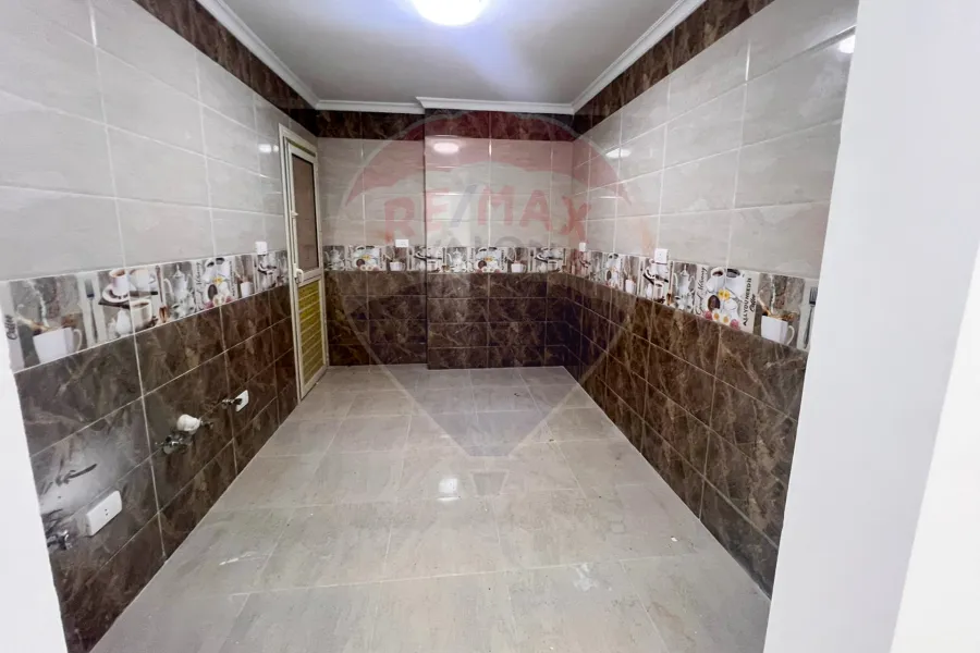 Apartment for rent 175 m AL Batalsa (In front of the stadium)