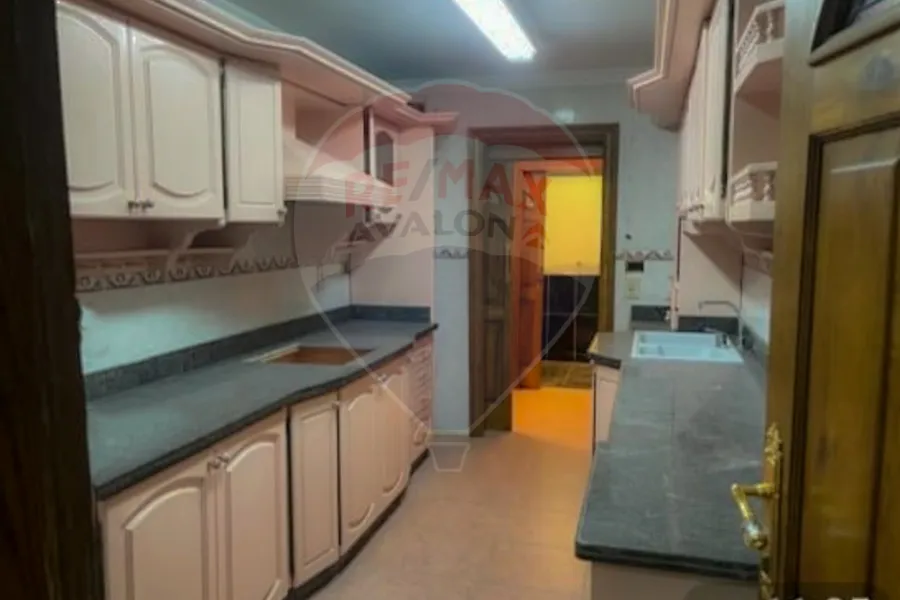 Villa for sale 330 m Masr Al-Gedida (Al-Sheratoon)