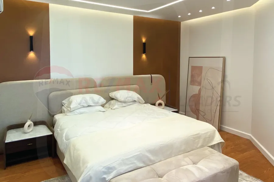 Sky-Villa for sale 277 m Smouha SkyLine