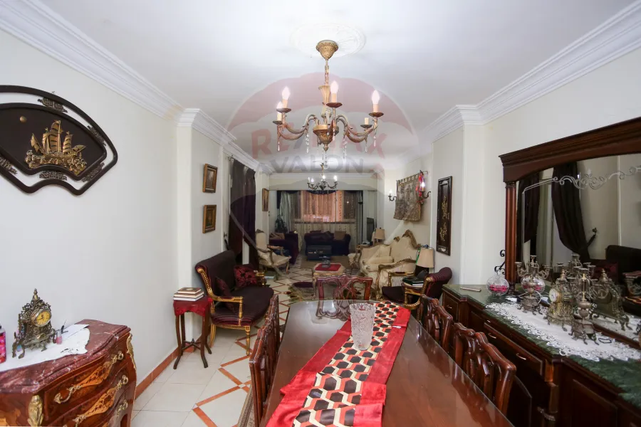 شقة للبيع 113 م زيزينيا (ش ابراهيم العطار)