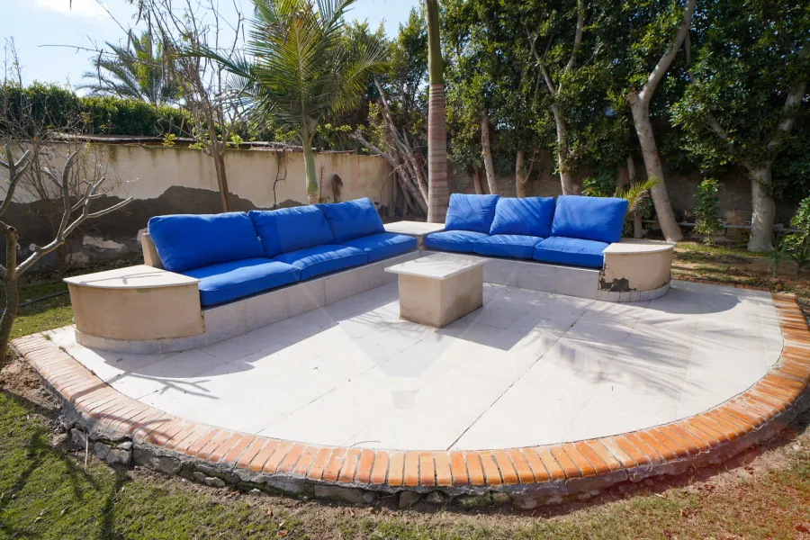 فيلا للبيع 4,200 م (فدان) كينج مريوط (بالقرب من واحة خطاب)