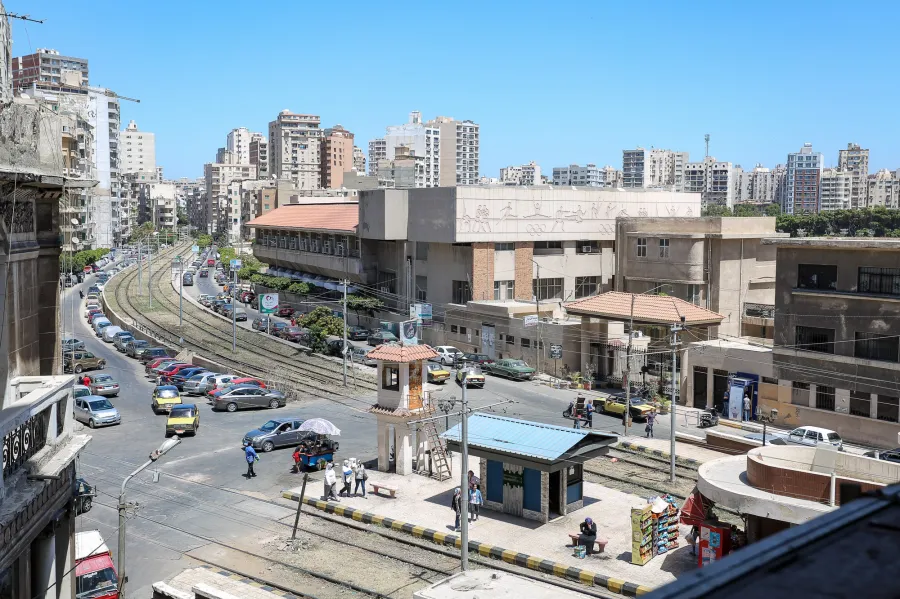 مكتب للإيجار 105 م  سبورتنج (على الترام مباشرة)