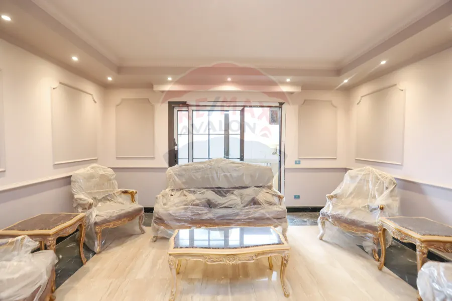 شقة للبيع 315م كفر عبده (ش أمير البحار)