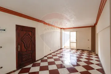 شقة للبيع 125م ميامي ( خطوات من ش جمال عبدالناصر و اسكندر ابراهيم)