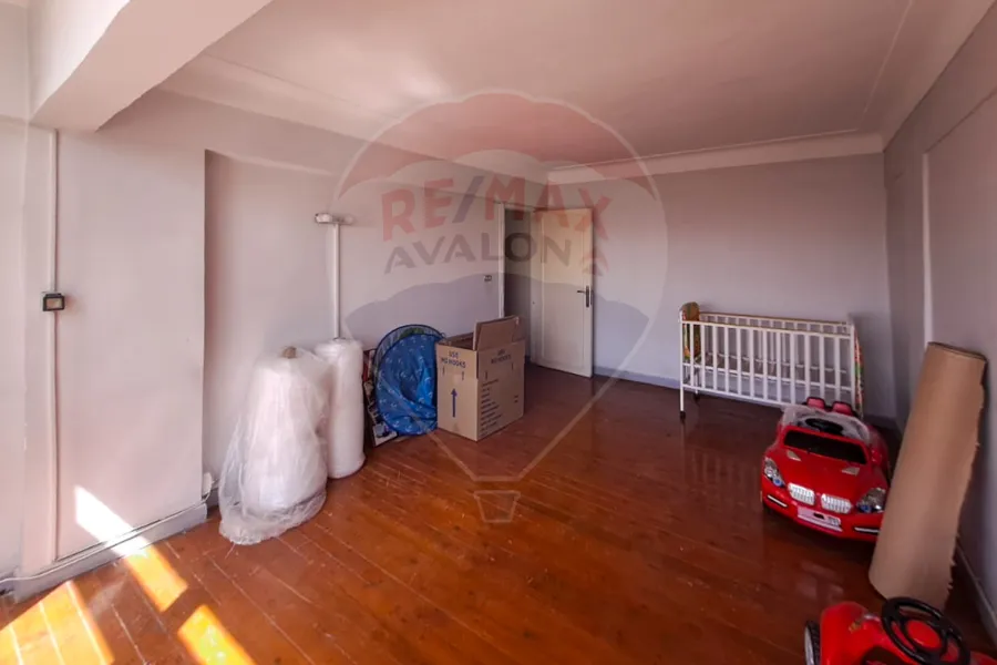 شقة للإيجار 145 م سموحة (ش فكتور عمانويل - اخر ش زهران)