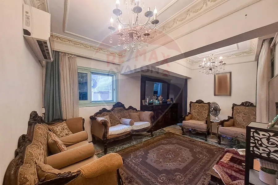 Apartment for sale 100 Louran (directly on the sea)