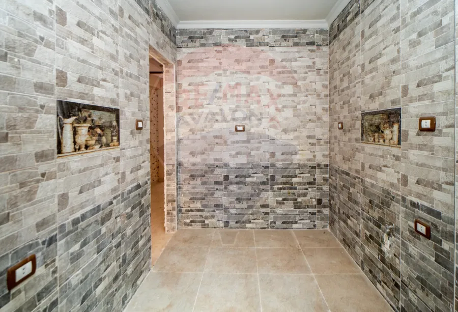 Apartment for rent 176 m Louran (Branch from Al-Eqbal Street)