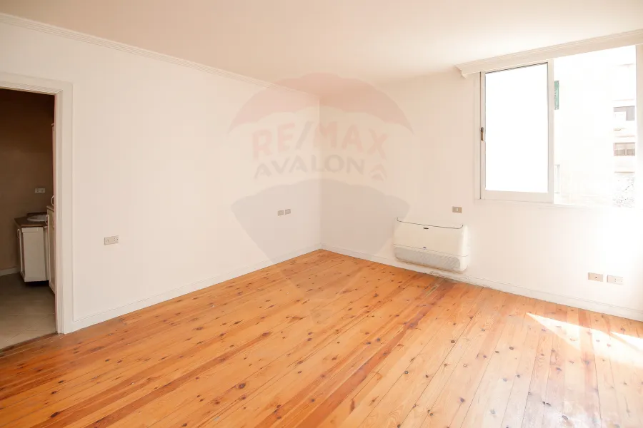 شقة للبيع 270 م كفر عبده (ش الإسماعيلية)