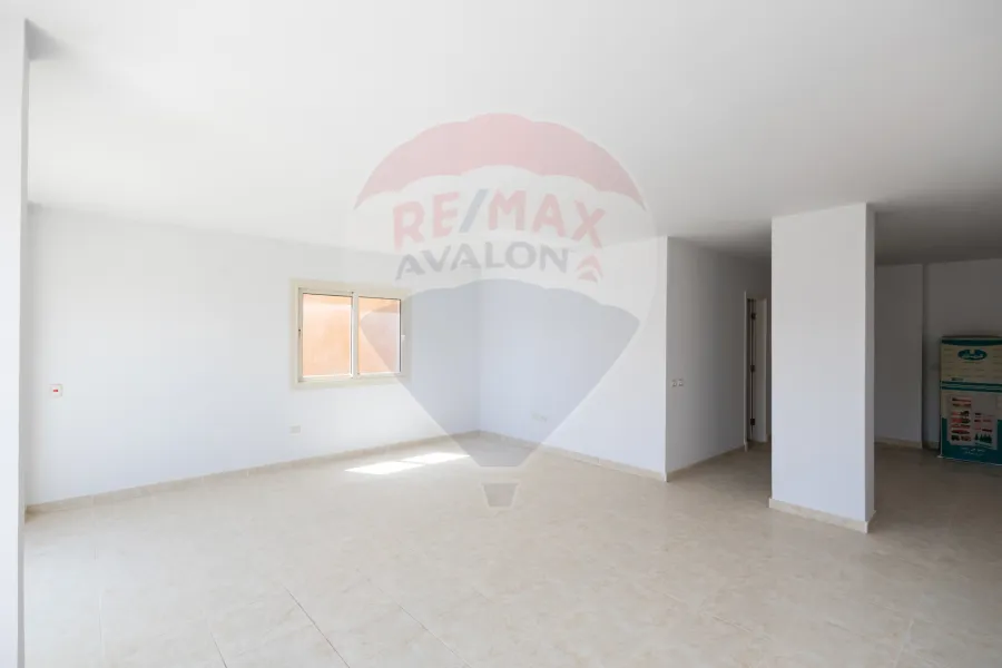 شاليه للبيع الساحل (سيدى عبد الرحمن - قرية اجورا)