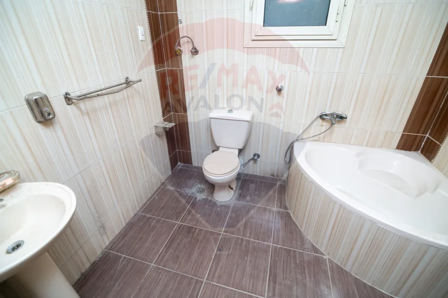 Administrative unit for rent 170 m Al Ibrahimiya (Al-Arish St)