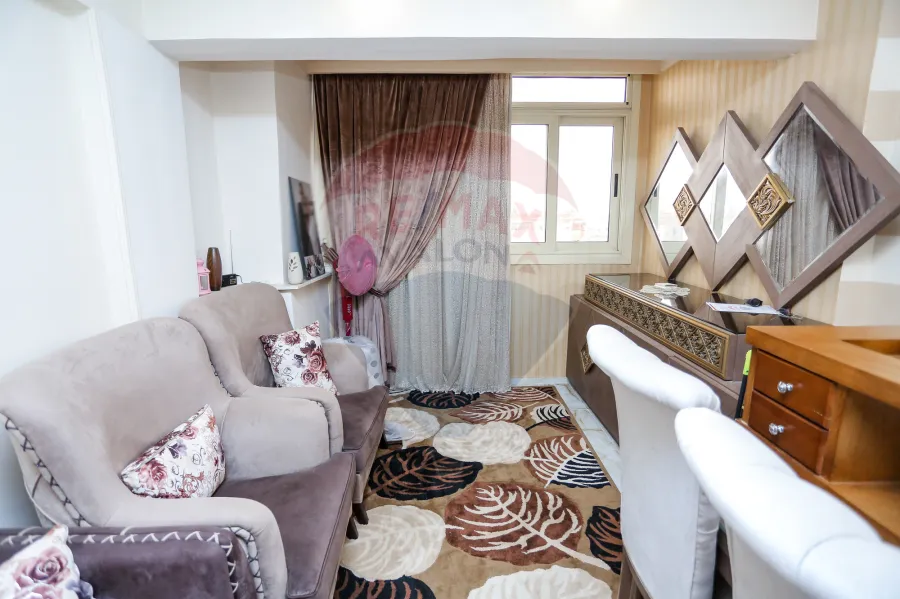 Apartment For Sale 80 m Sidi Gaber (Steps From Mosheir St.)