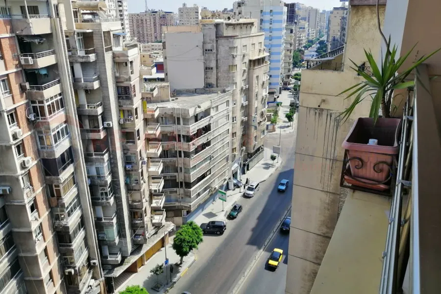 شقة للبيع 175 م رشدي (ش ابو قير)