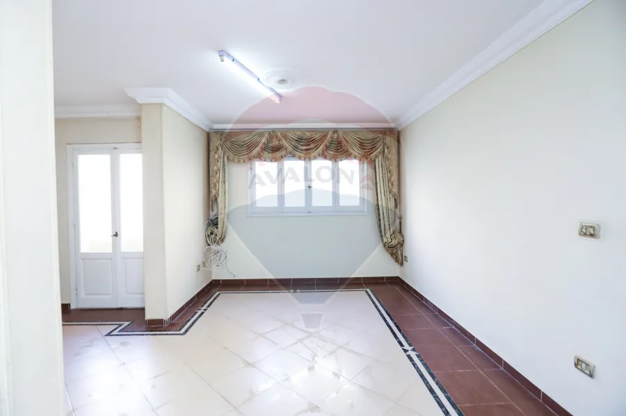 شقة للبيع 170 م السيوف ( متفرع من الترام )